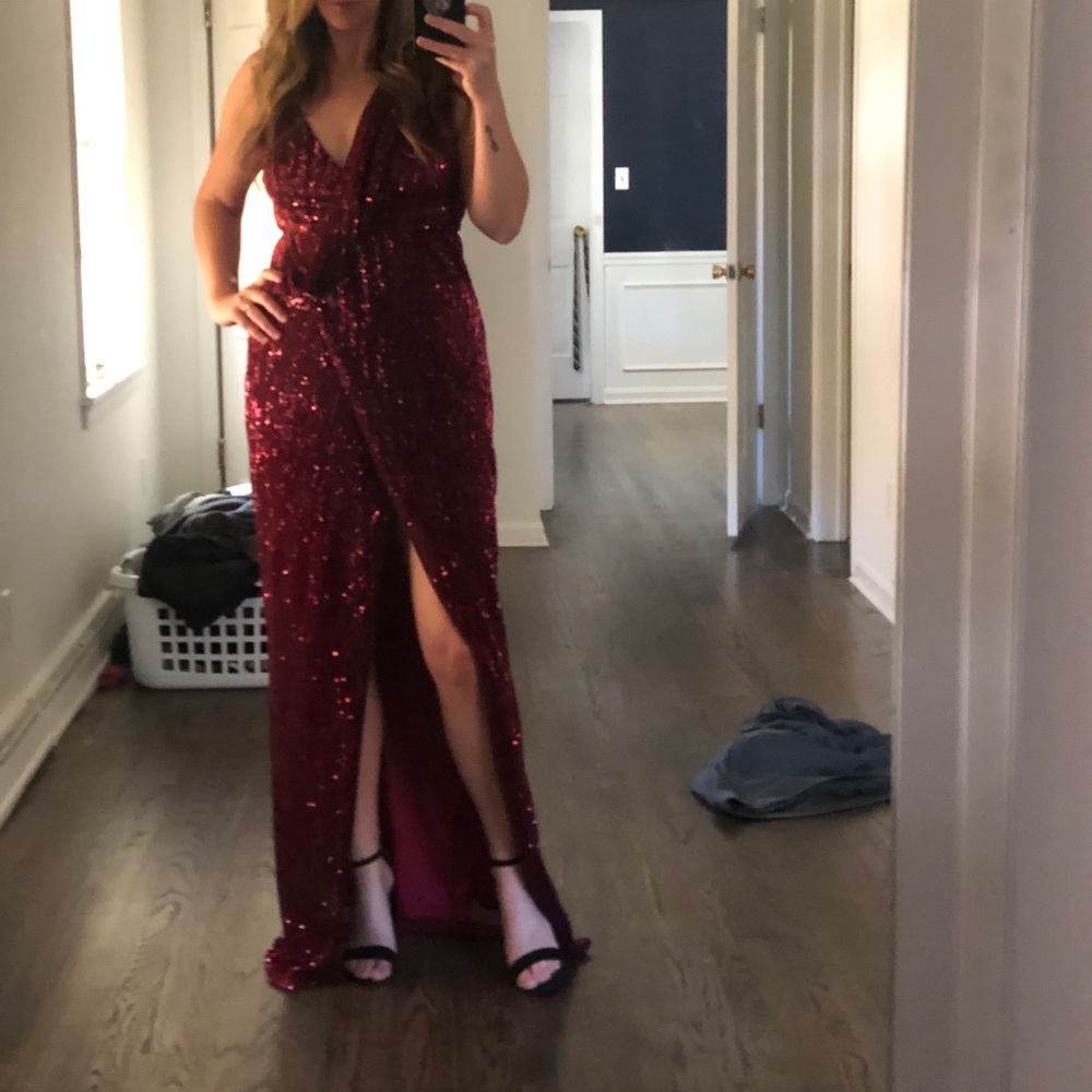 Women’s medium dark red sequin dress